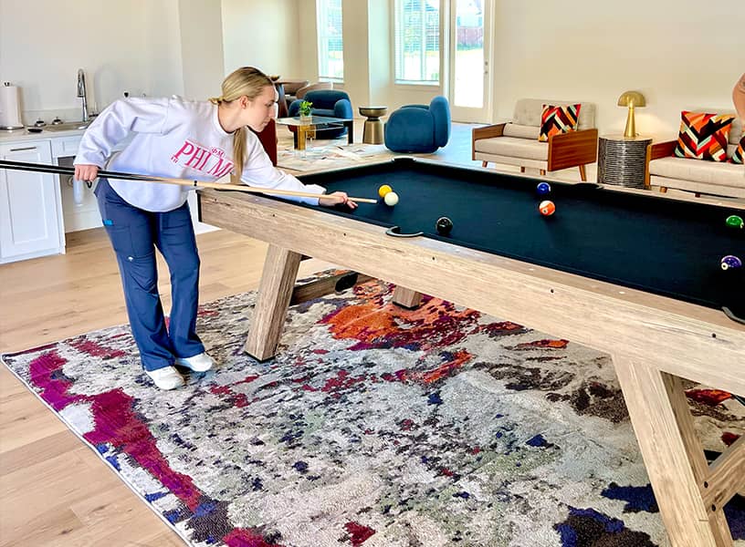 Play Billiards with friends